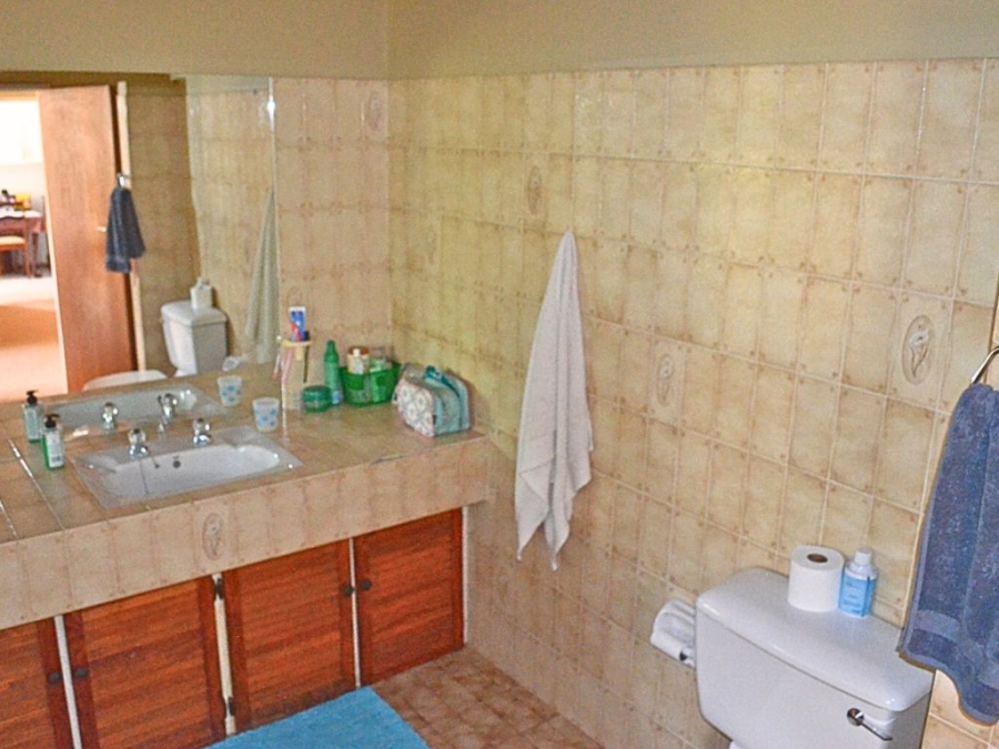 4 Bedroom Property for Sale in Wilgenhof Free State